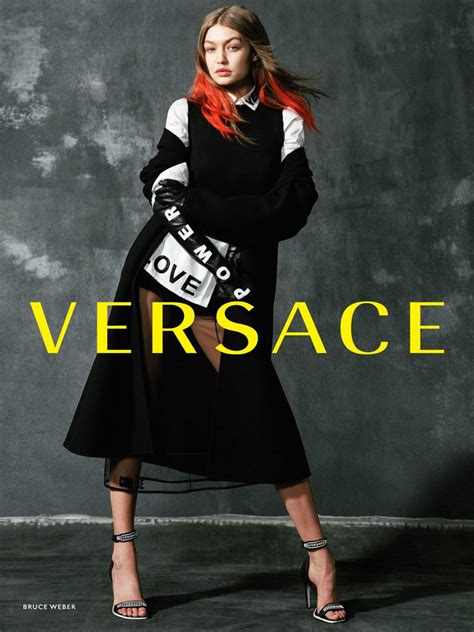 Versace Fall 2017 Ad Campaign Les FaÇons