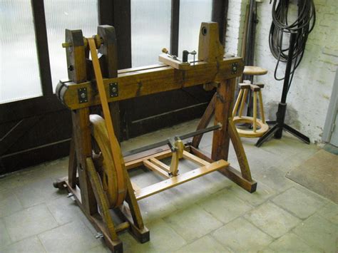Working with a lathe, part one. Unexpected Design: Check Out How This Traditional Chinese ...