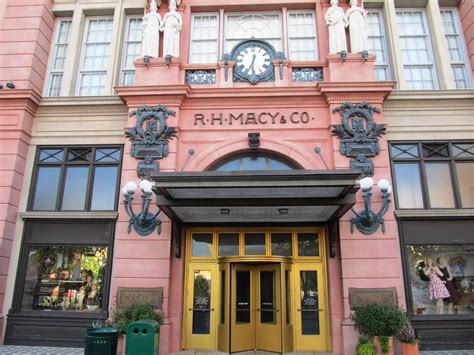 The writers room forged the model when it opened in manhattan in 1978, and similar spaces have sprung up in the city and around the country since then. History of the New York backlot at Universal Studios Florida
