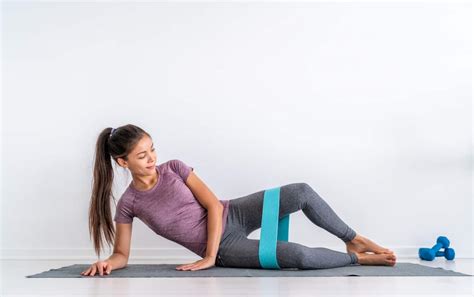 the 8 best hip flexor stretches for runners
