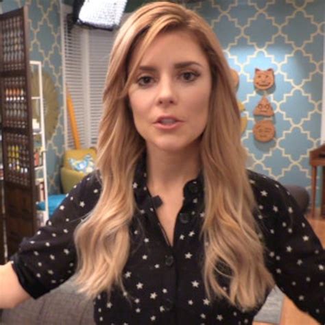 Watch Grace Helbig Gives Us A Tour Of The Grace Show House E Online