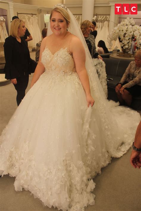 Want more of say yes to the dress asia? Official Site | Wedding dresses, Bridal dresses, Tea ...