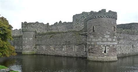 See more of país de gales on facebook. País de Gales: Castelo de Beaumaris e cidade murada de ...