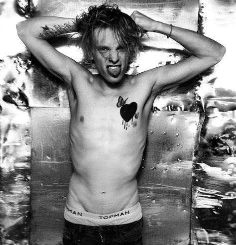 Jamie Campbell Bower Height Weight Age Girlfriend Family Biography