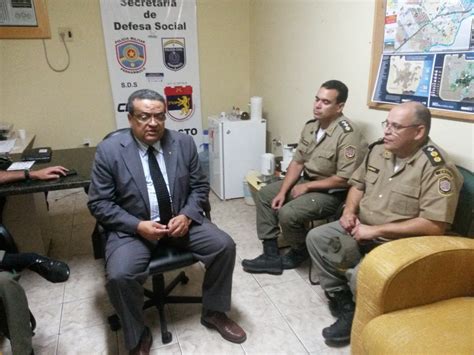 Adeilton9599 SecretÁrio De Defesa Social E Comandante Geral Da Pmpe Fazem Visita Ao 24ºbpm
