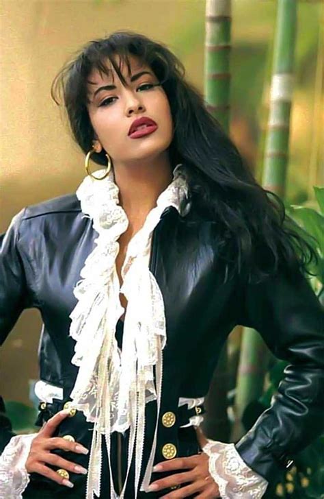 Selena Quintanilla Hd Phone Wallpaper Pxfuel