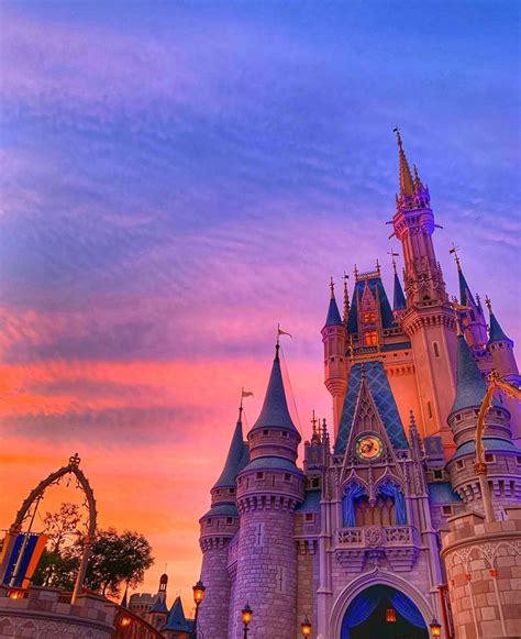 Disneys Magic Kingdom Disney Aesthetic Beautiful Wallpaper Photo Photo
