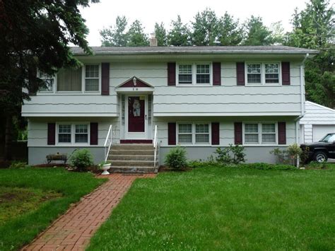 With classic and traditional architecture, many. Roxbury, NJ Alside Pelican Bay 7″ Vinyl Shake Siding ...