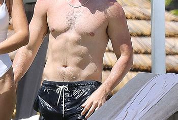 Miles Teller Caught Sunbathing Shirtless Gay Male Celebs Com