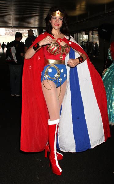New York Comic Con See The Best Cosplayers From Stormtroopers To