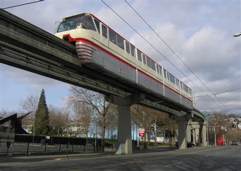 File:Seattle monorail01 2008-02-25.jpg - Wikimedia Commons