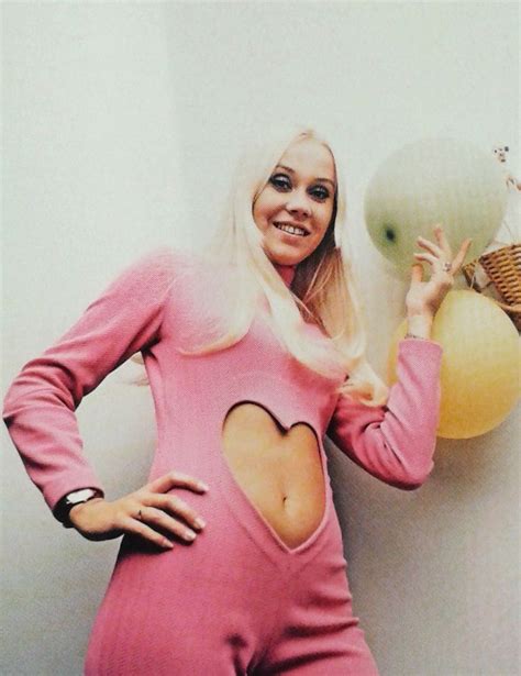 Agnetha Fältskog pre ABBA 1970 Wearing a heart tummy cutout
