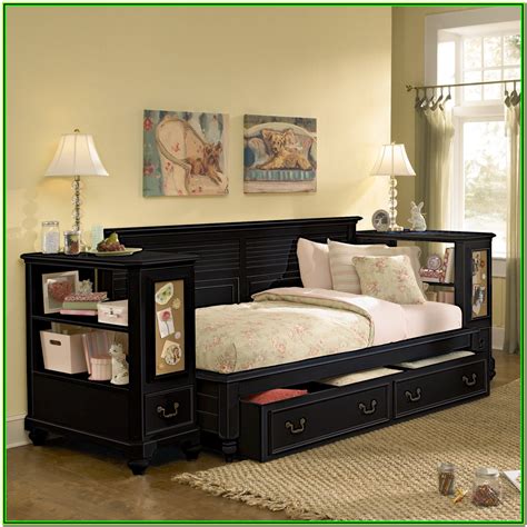 Three drawers and a trundle on one side and four drawers on the other. Full Size Daybed With Trundle And Storage - Bedroom : Home ...