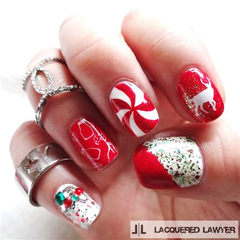 Red Festive Christmas Nail Art Pictures Photos And Images For