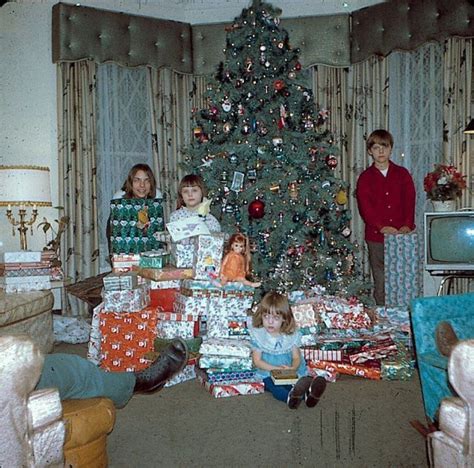30 intimate snapshots show how americans enjoyed christmas in the 1970s ~ vintage everyday