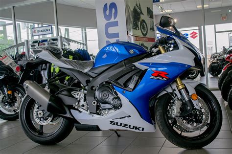 It was designed by takahiko kawaguchi and its initial purpose. 2014 Suzuki GSX-R 750 50th Anniversary - Moto.ZombDrive.COM