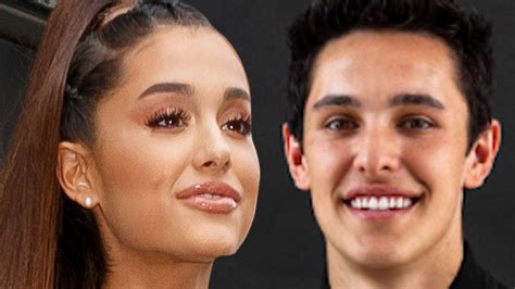 Ariana Grande Got Married To Dalton Gomez This Weekend The Spotted