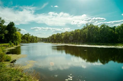Trova immagini stock hd a tema ucraina, paesaggio, casa, mulino a vento, e milioni di altre foto, illustrazioni e contenuti vettoriali stock royalty free nella vasta raccolta di shutterstock. Paesaggi dell'Ucraina immagine stock. Immagine di collina ...