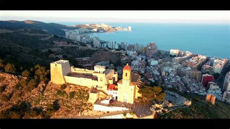 Para fotografiar sellos y documentos allá por donde iba, hace años, en 2005, se compró una cámara réflex. Castillo de cullera - YouTube