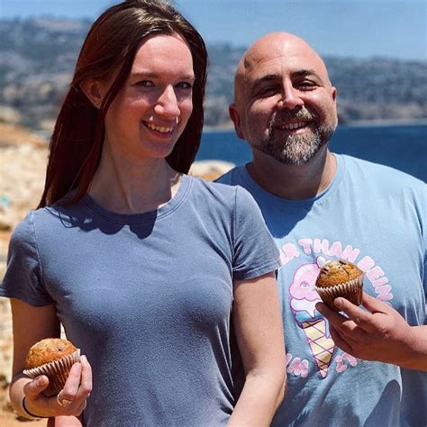 Food Networks Duff Goldman And Wife Joanna Welcome A Baby Girl