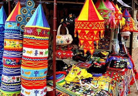 6 Best Places In Delhi For Handicrafts Shopping Delhi Tourism