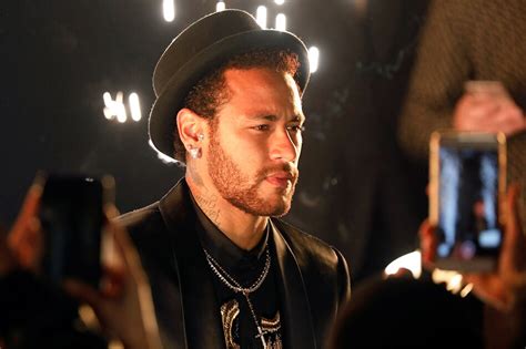 Football Neymar Accused Of Raping Woman In Paris Reports Abs Cbn News