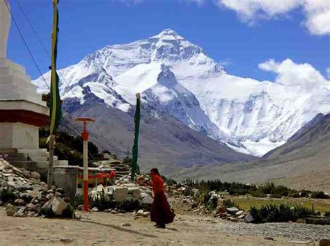 Everest Base Camp And The Rongbuk Valley Geoff Gabites