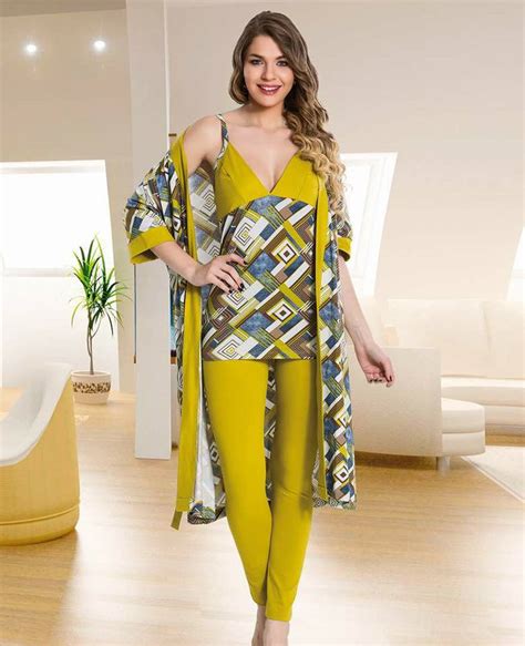 Pyjama long classique pour femme. Pyjama femme 100% coton à Plateau | Dakarvente.com