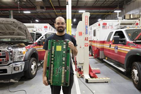 Exclusive Fdny Mechanic To Be Honored For Saving Department 700000