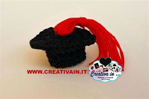 Schema gratuito per realizzare degli alberelle di natale amigurumi a uncinetto. Schemi Segnaposto Uncinetto / Bomboniere X Matrimonio A ...