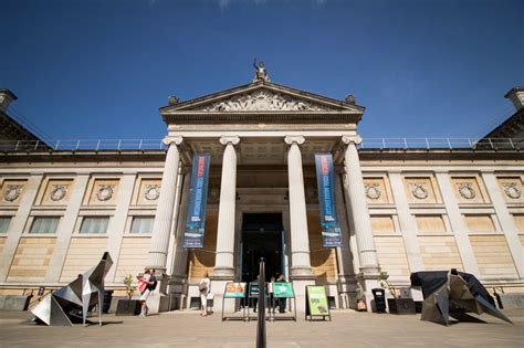 Ashmolean Museum of Art and Archaeology | | Wheretraveler