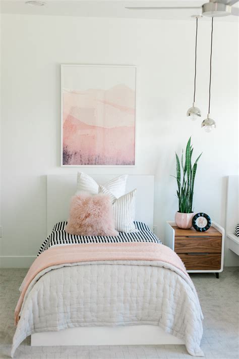 Maybe you would like to learn more about one of these? Kailee Wright Pottery Barn Teen girls bedroom - Kailee Wright