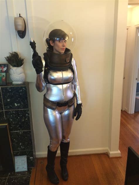 This Is How My Space Girl Costume Turned Out Spacegirl Cosmonaut Astronaut Bubblehelmet