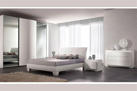 Modelli per centrini all'uncinetto, bambole all'uncinetto, punti. Camera da letto moderna Charm - Arredo Casa FVG