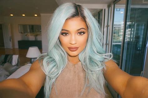 Kylie Jenners Hair Colors See Every Shade She Has Worn