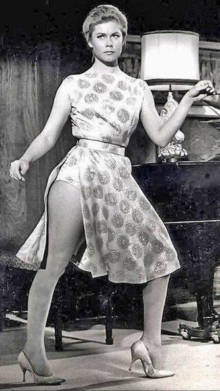 History Daily Elizabeth Montgomery Bewitched Elizabeth Montgomery Elizabeth