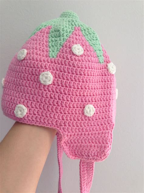 Strawberry crochet hat | Crochet hats, Crochet, Hats