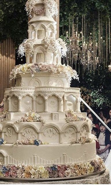 huge wedding cakes castle wedding cake extravagant wedding cakes wedding cake tops luxury