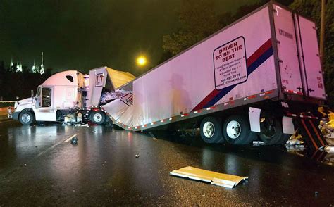 Early Morning Crashes Kill One Clog Capital Beltway And I 270 For 8