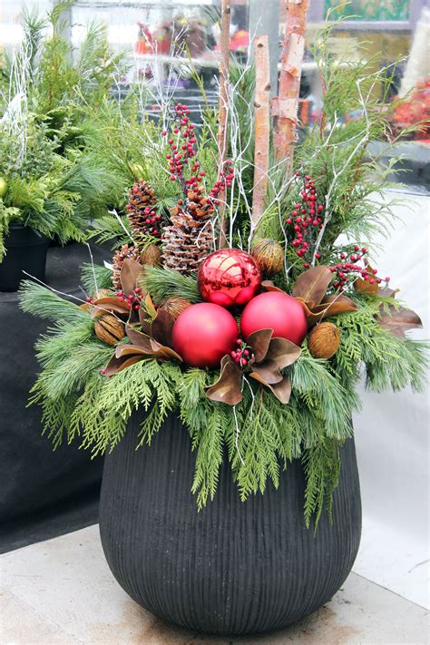 Ways Large Outdoor Planters Can Enrich Your Structure’s Entrance