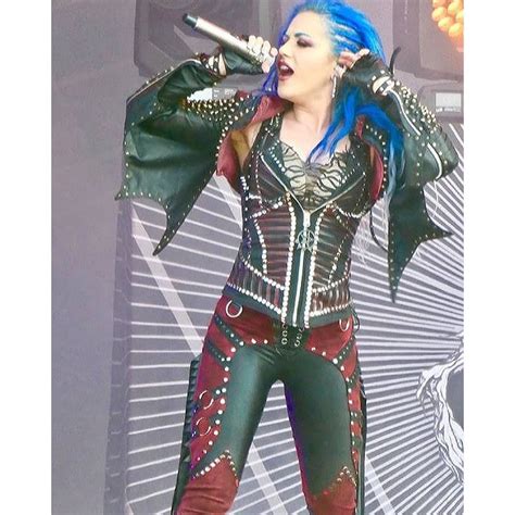 Alissa White Gluz On Instagram “💙👑💙 All Credits Go To The Owner