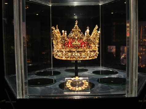 The Crown Jewels | British crown jewels, Royal crown jewels, Crown jewels