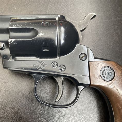 Vintage Daisy Model Bb Gun Six Shooter Pistol With Holstar Spittin