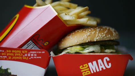 McDonalds Fast Food Riese will weniger Plastikmüll produzieren