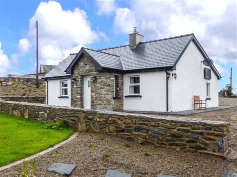 Farmhouse Ireland County Clare Ireland Cottages For Couples