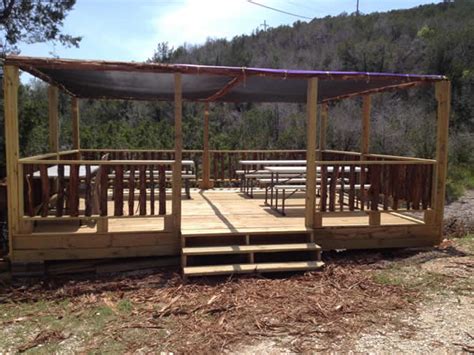 The falls typically do not run during the summer months and the pool at the base of the falls gets stagnant and fills with algae. Davis OK Cabins, Cedar Falls Cabins