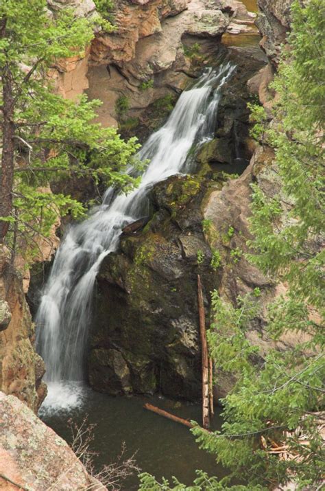 Jemez Falls In New Mexico Is An Easy Hike In The Santa Fe