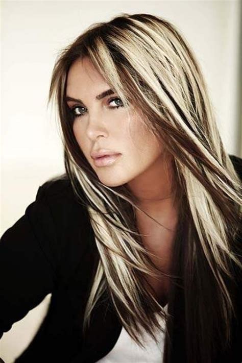 Sun Kissed Caramel Brown Hair With Blonde Highlights - Beachy Highlights That Make Every Hair Color Look Perfectly Sunkissed