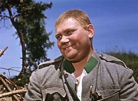 He became internationally known in 1956 for his role of the good soldier svejk on the novel by jaroslav hašek. Dobrý voják Švejk - Rudolf Hrušínský