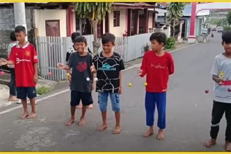 Asal Usul Dan Sejarah Mainan Lato Lato Yang Viral Di Indonesia Ternyata Pernah Dilarang AS